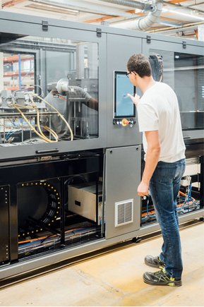 O pullCUBE oferece segurança única devido ao seu sistema fechado, bem como fácil operação através de um painel de controle de toque